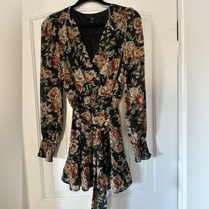 Windsor black floral knee length dress. Never worn. Size S